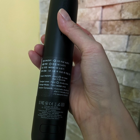 Medicube Age R Booster Pro - Picture 11 of 16